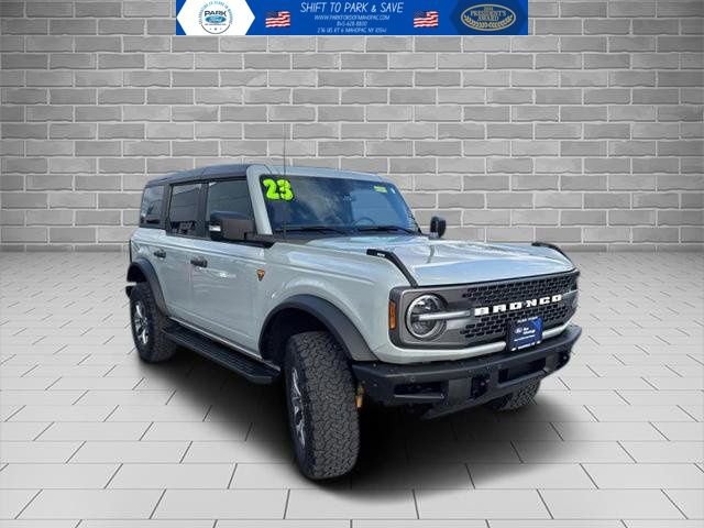Certified 2022 Ford Bronco Badlands image 1