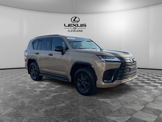 Used 2025 Lexus LX 700h Overtrail AWD/4WD image 2