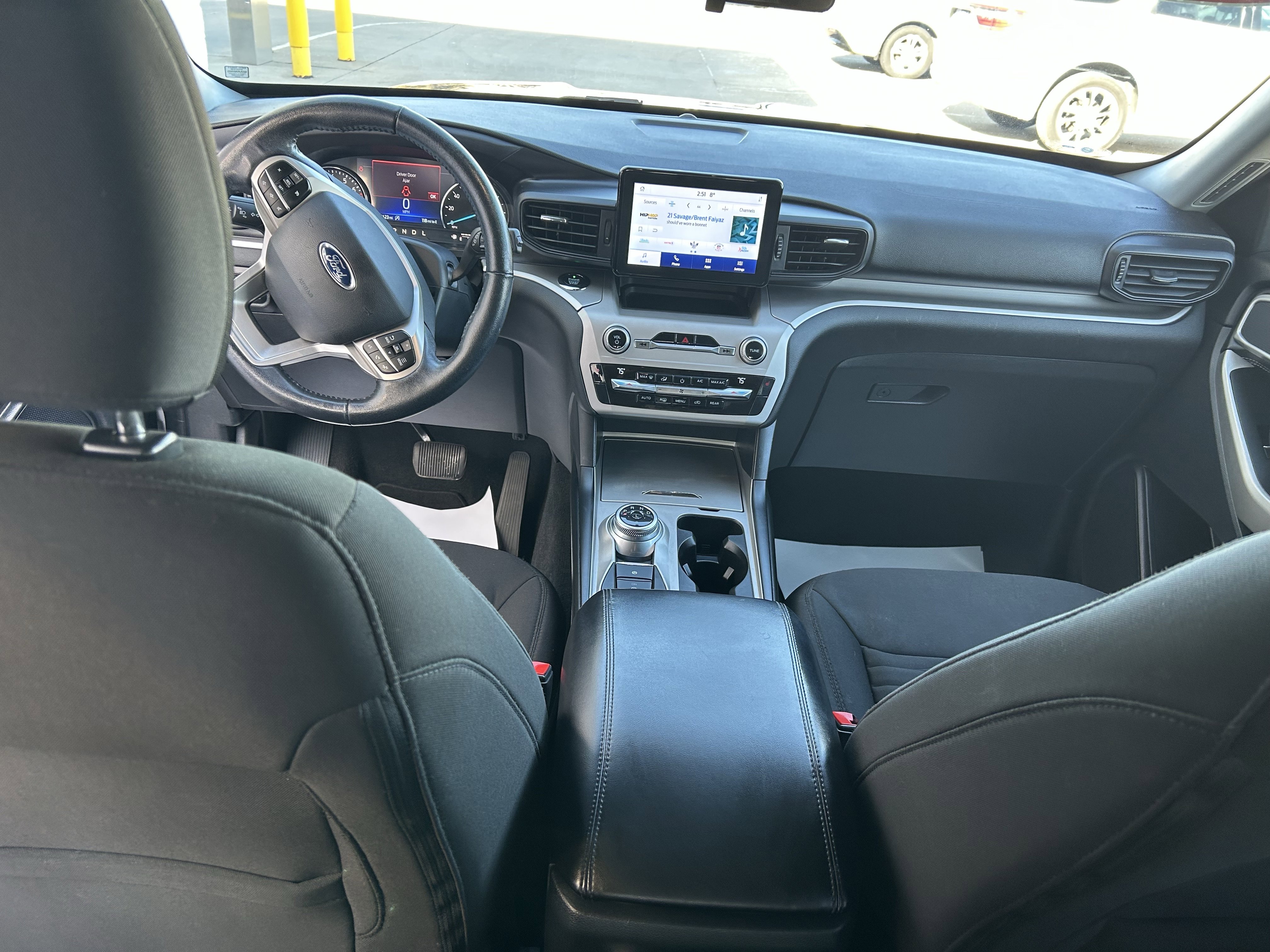 Used 2021 Ford Explorer XLT image 24