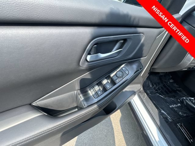 Certified 2026 Nissan Rogue SV AWD/4WD image 13