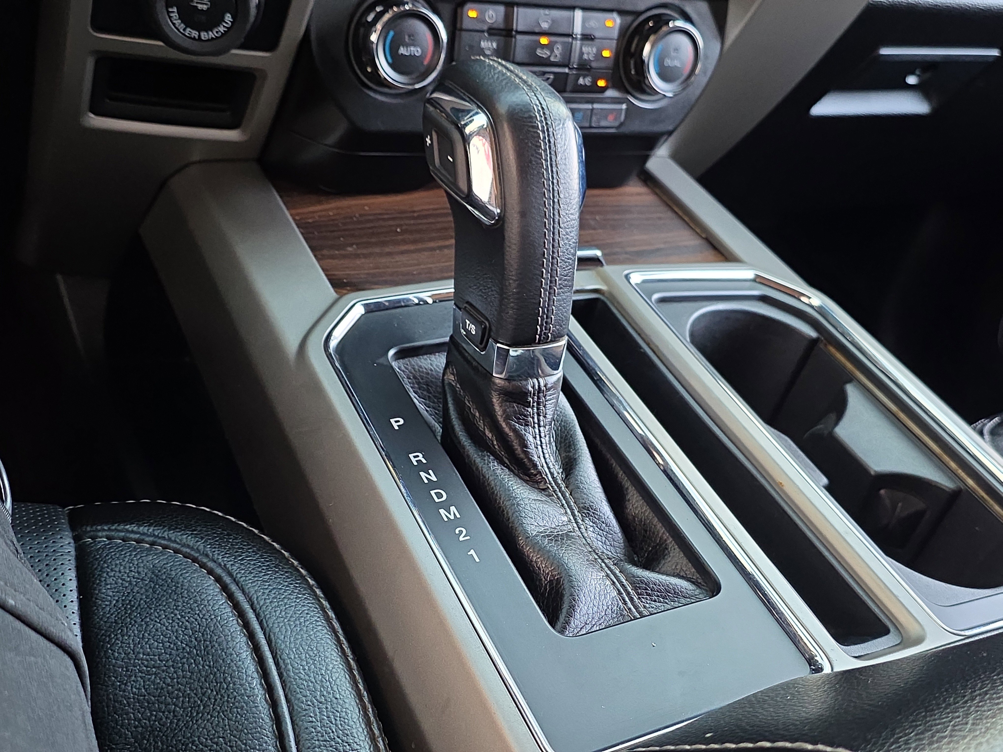 Used 2016 Ford F150 Lariat image 25