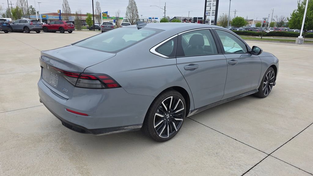 Used 2025 Honda Accord Touring image 5