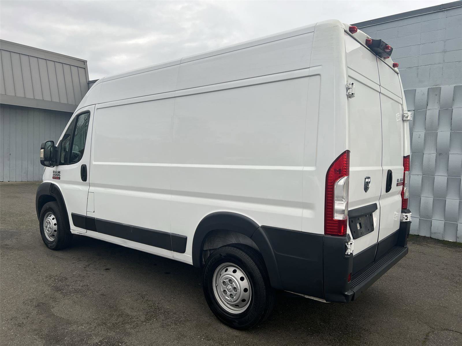 Used 2018 RAM ProMaster 2500 image 8