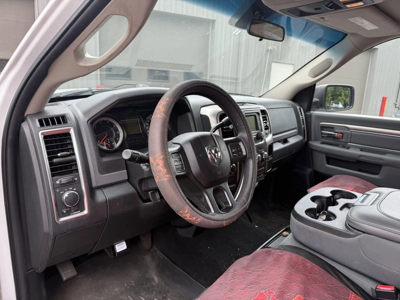 Used 2018 RAM 2500 SLT AWD/4WD image 7