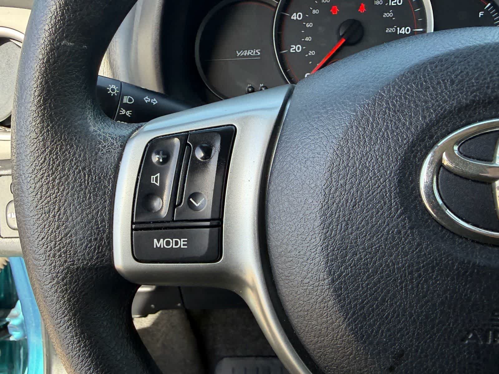 Used 2012 Toyota Yaris LE FWD image 32