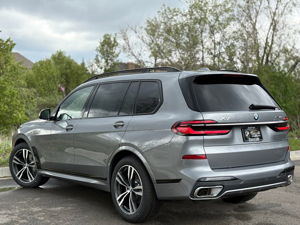 Used 2026 BMW X7 xDrive40i w/ M Sport Package image 6