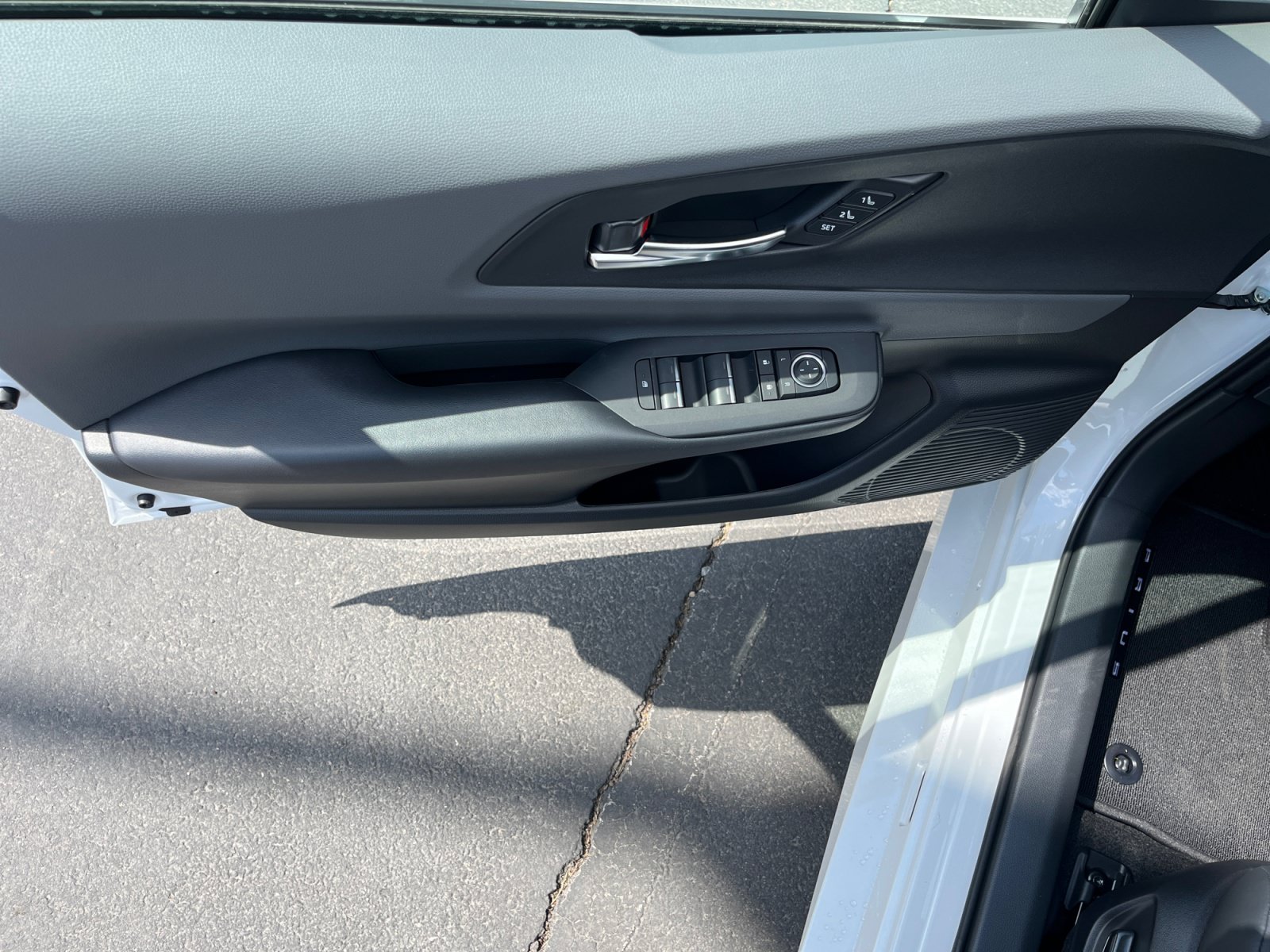 New 2026 Toyota Prius Limited FWD image 9