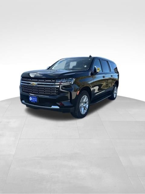Used 2024 Chevrolet Suburban Premier image 3