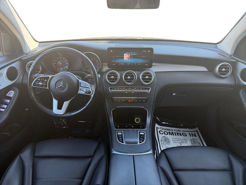 Used 2021 Mercedes-Benz GLC 300 4MATIC w/ Premium Package image 10
