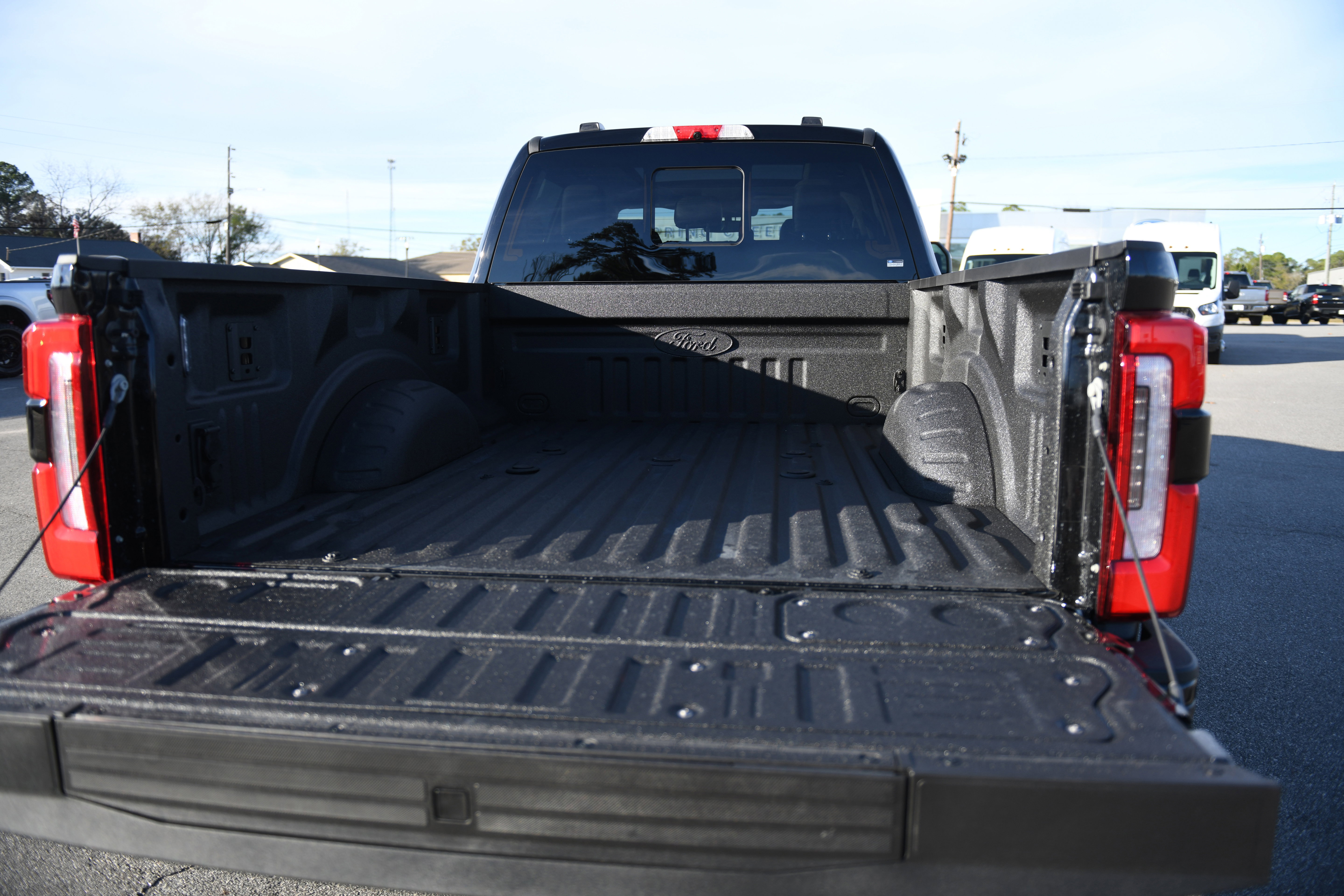 New 2026 Ford F250 Platinum w/ Platinum Plus Package image 7