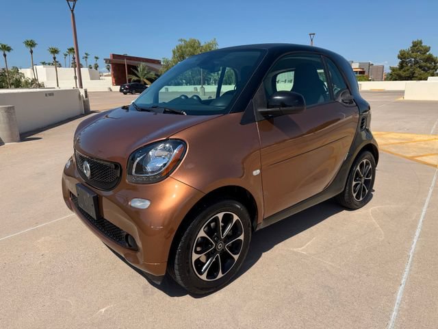Used 2016 smart fortwo passion RWD image 3
