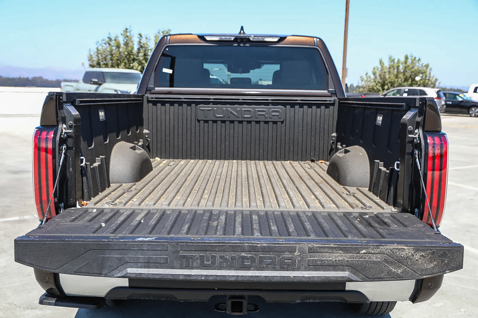 Used 2024 Toyota Tundra Limited AWD/4WD image 25