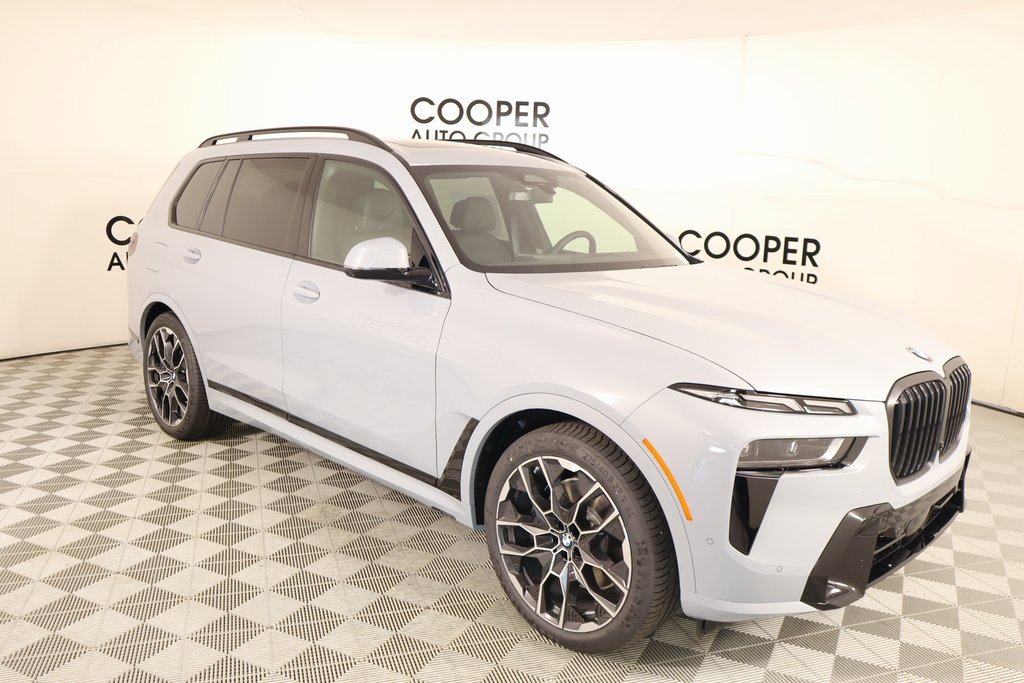 New 2026 BMW X7 xDrive40i w/ M Sport Package