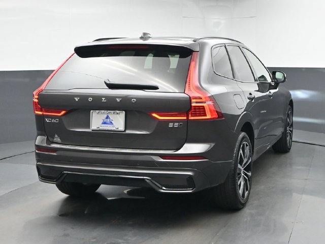 Used 2024 Volvo XC60 B5 Plus w/ Protection Package Premier AWD/4WD image 8