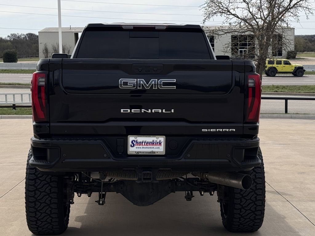 Used 2024 GMC Sierra 3500 Denali Ultimate image 5