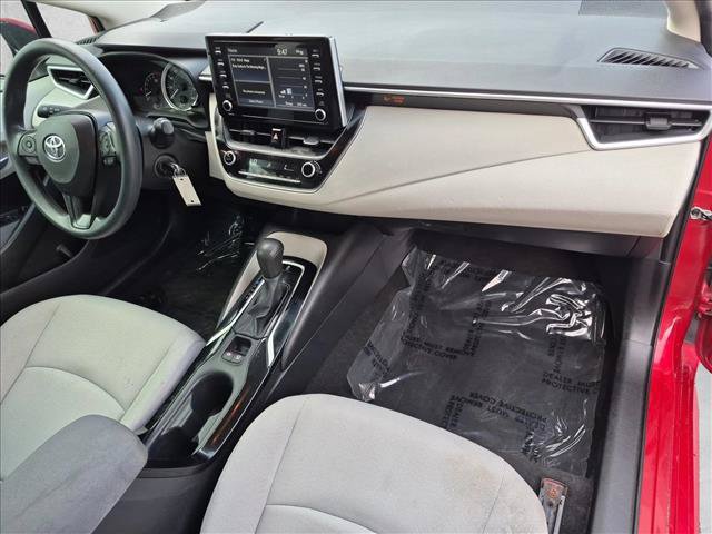 Used 2020 Toyota Corolla LE FWD image 20