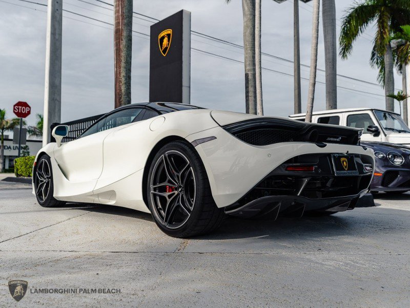 Used 2021 McLaren 720S Luxury image 3
