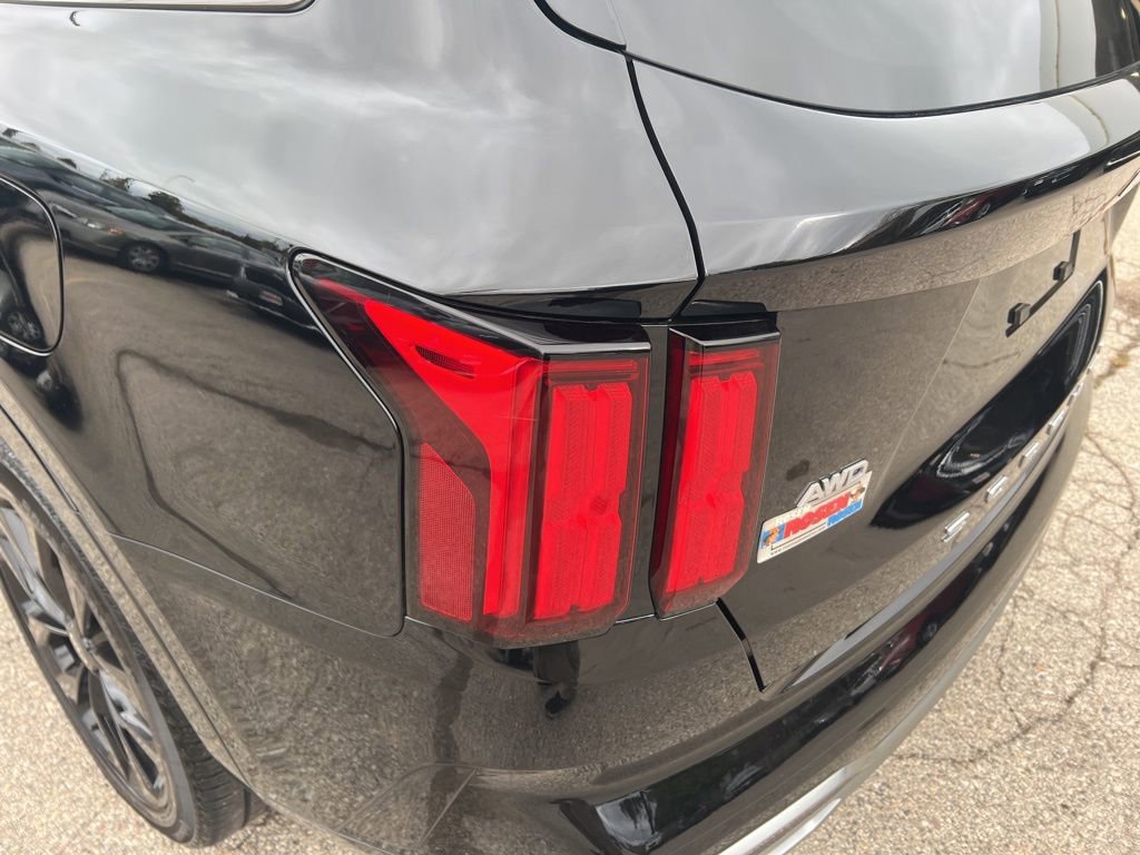 Certified 2022 Kia Sorento SX image 35