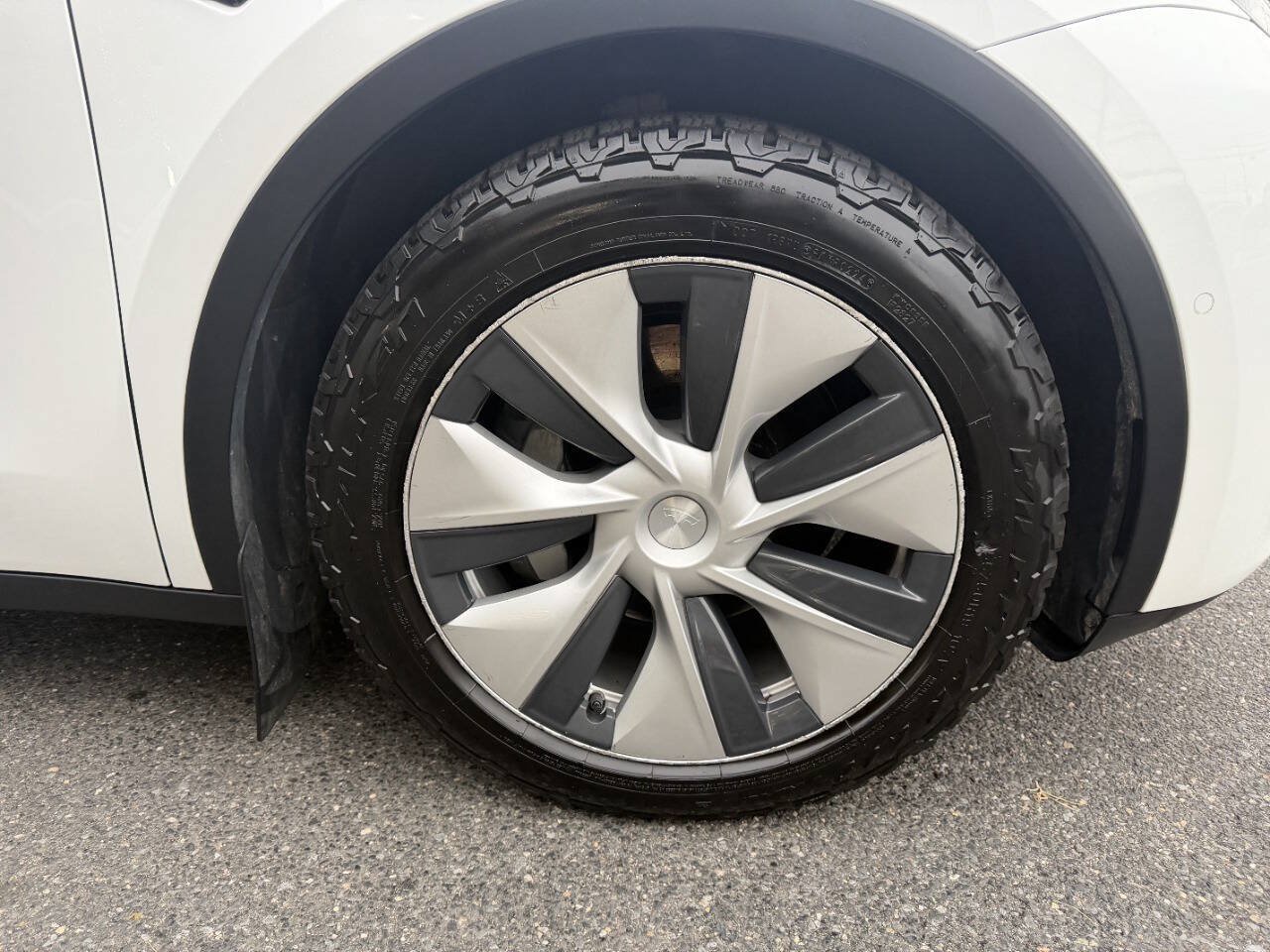 Used 2021 Tesla Model Y Long Range AWD/4WD image 15