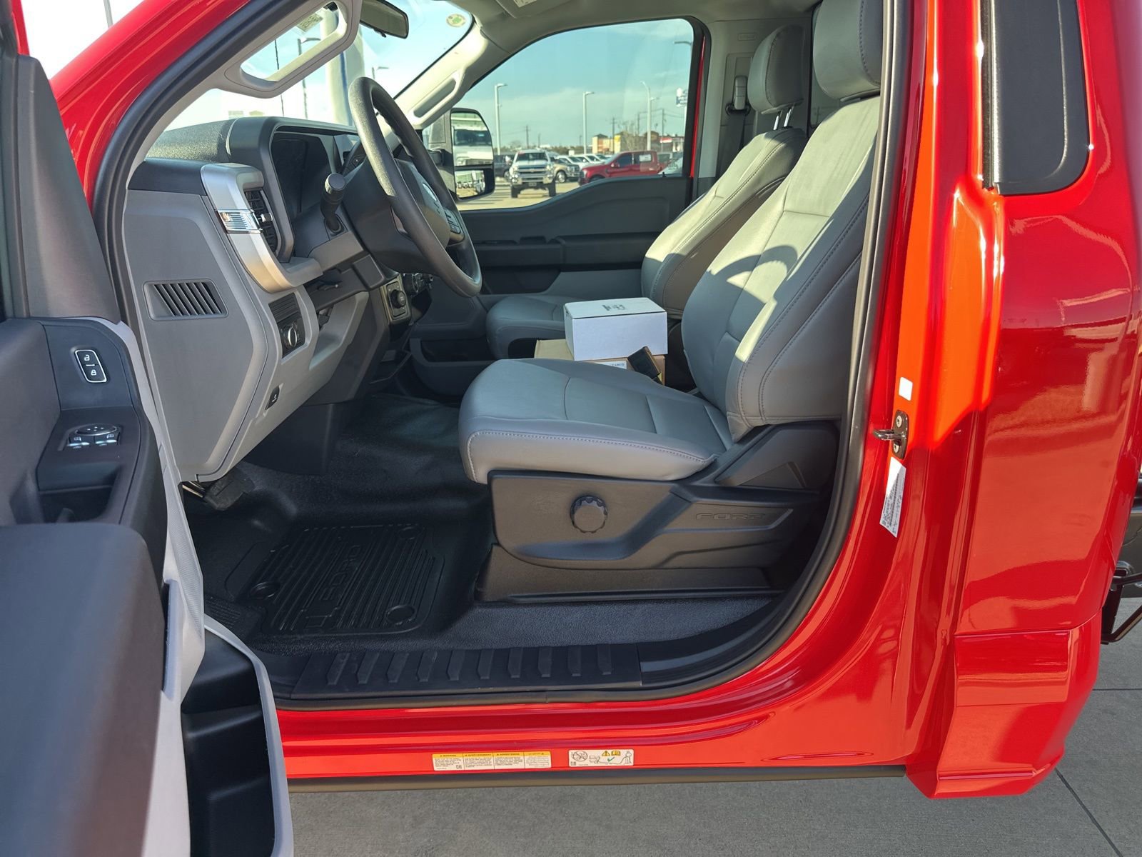 New 2026 Ford F550 4x4 Regular Cab Super Duty image 15