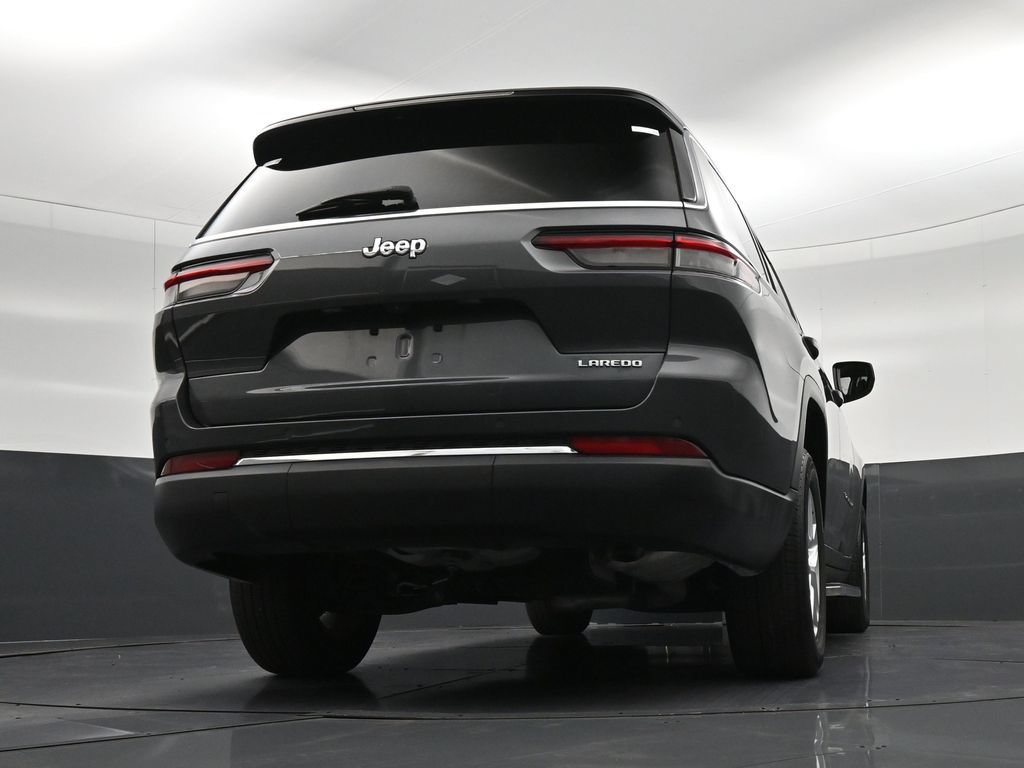 Used 2024 Jeep Grand Cherokee L Laredo RWD image 29
