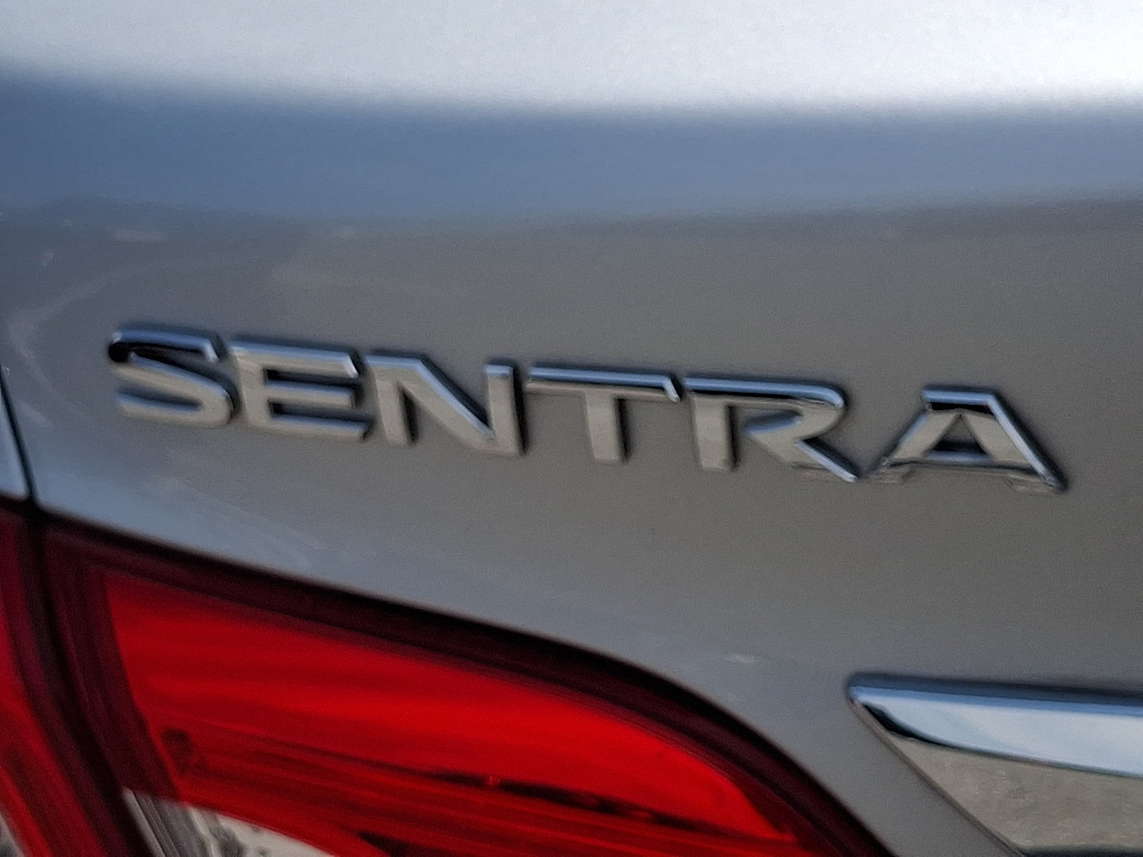 Used 2019 Nissan Sentra SV w/ Special Edition Package FWD image 29
