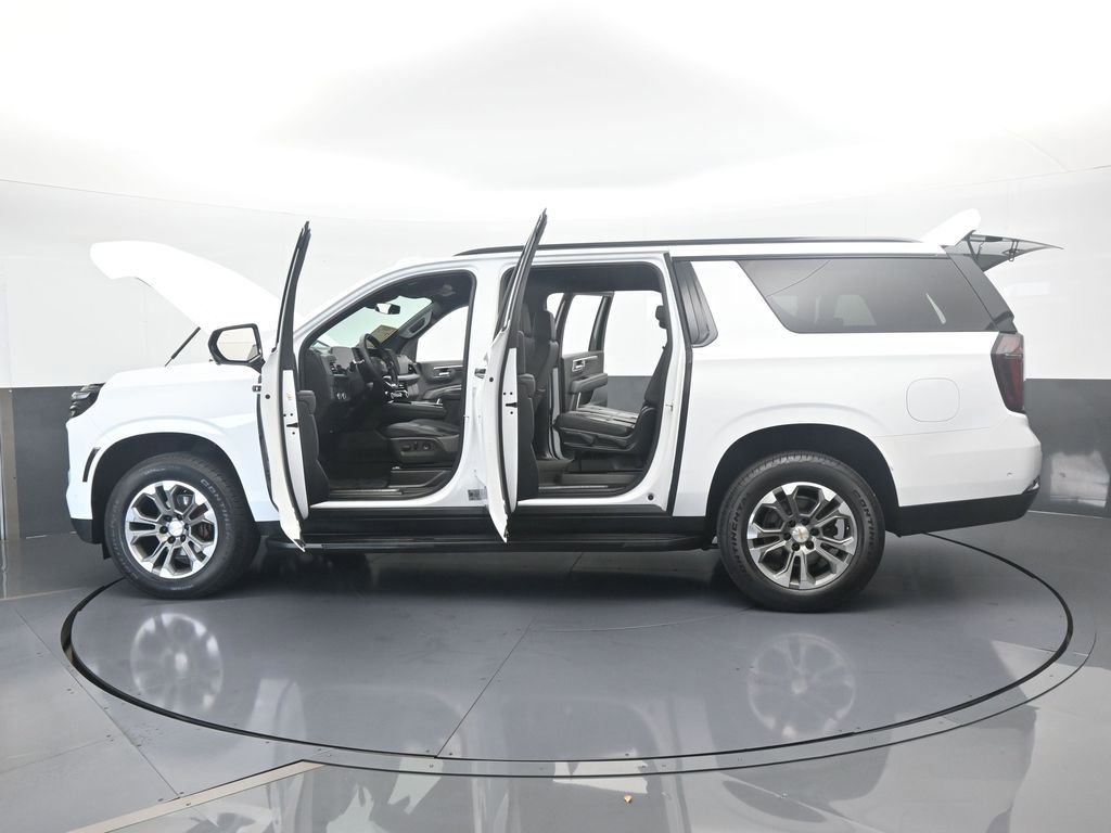 Used 2025 Chevrolet Suburban LT image 84