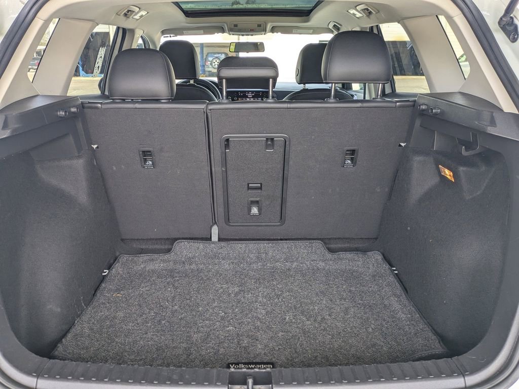 Used 2022 Volkswagen Taos SE image 11