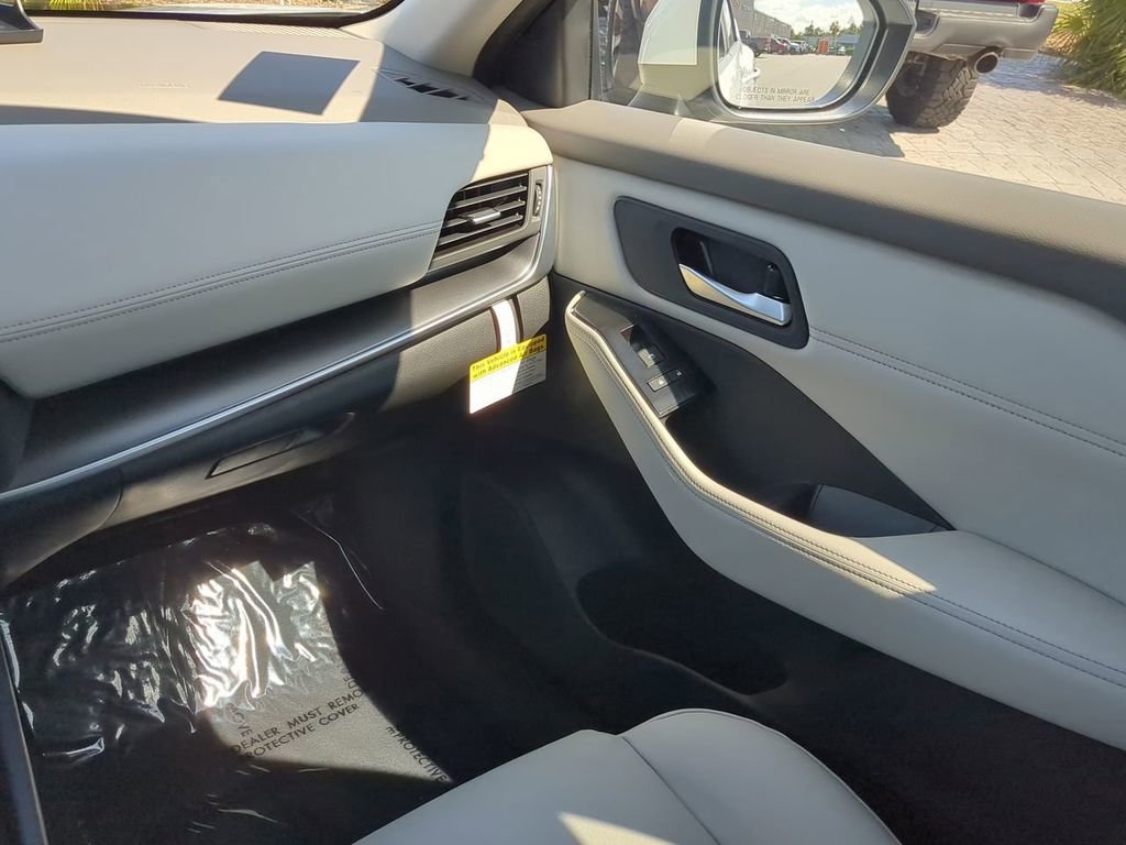 New 2026 Nissan Rogue SV image 17