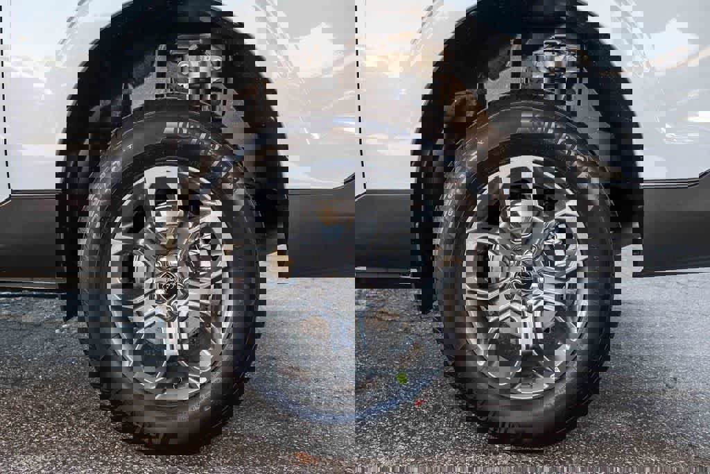 New 2026 Ford Maverick XLT image 10