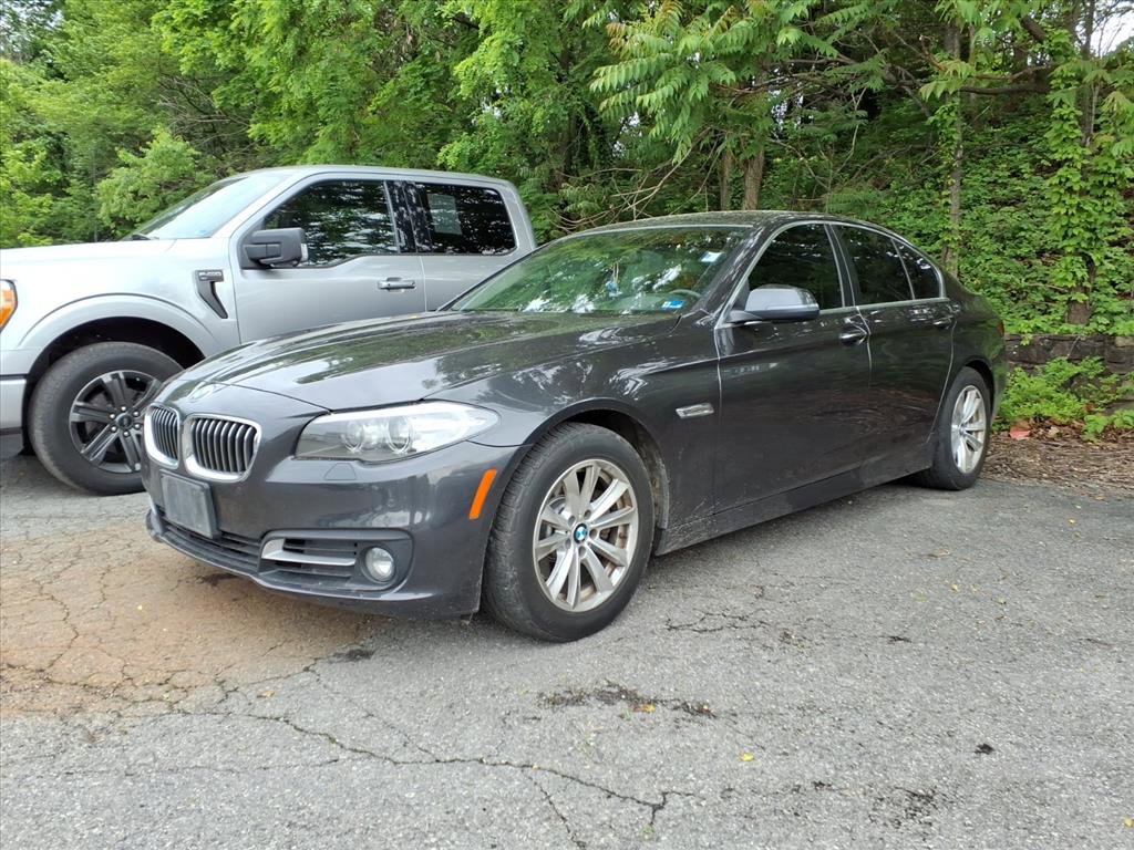 Used 2016 BMW 528i xDrive Sedan AWD/4WD image 3