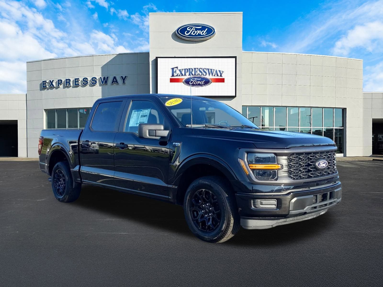 Used 2025 Ford F150 STX image 4