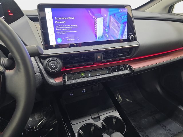 Used 2024 Toyota Prius Prime FWD image 17