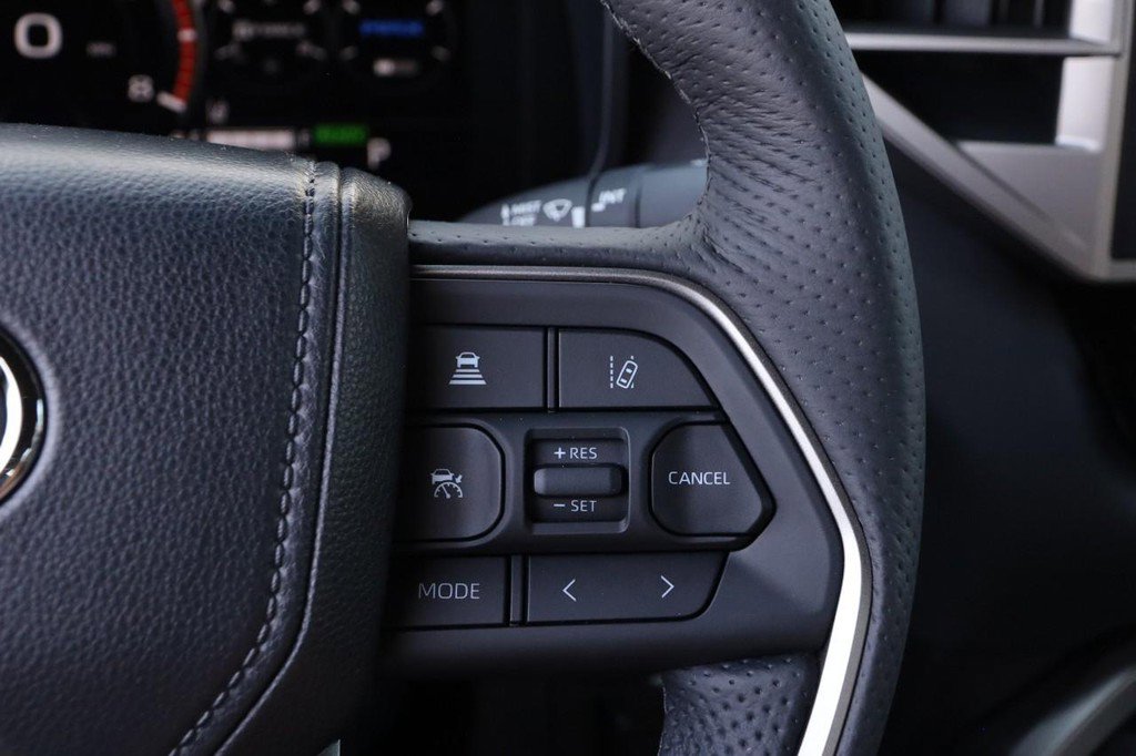 New 2025 Toyota Tundra Limited image 12