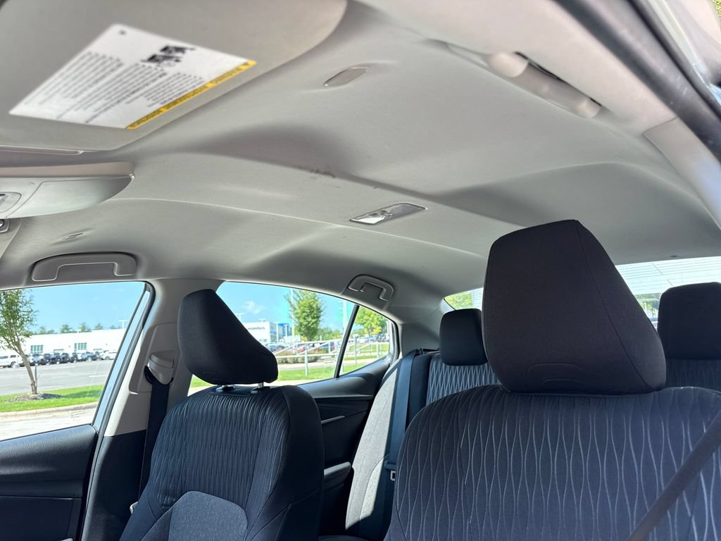 Used 2025 Toyota Camry LE FWD image 31