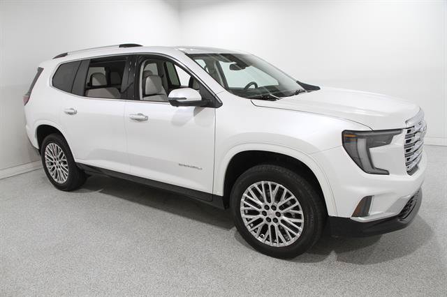 Used 2025 GMC Acadia Denali w/ LPO, Floor Liner Package FWD image 1