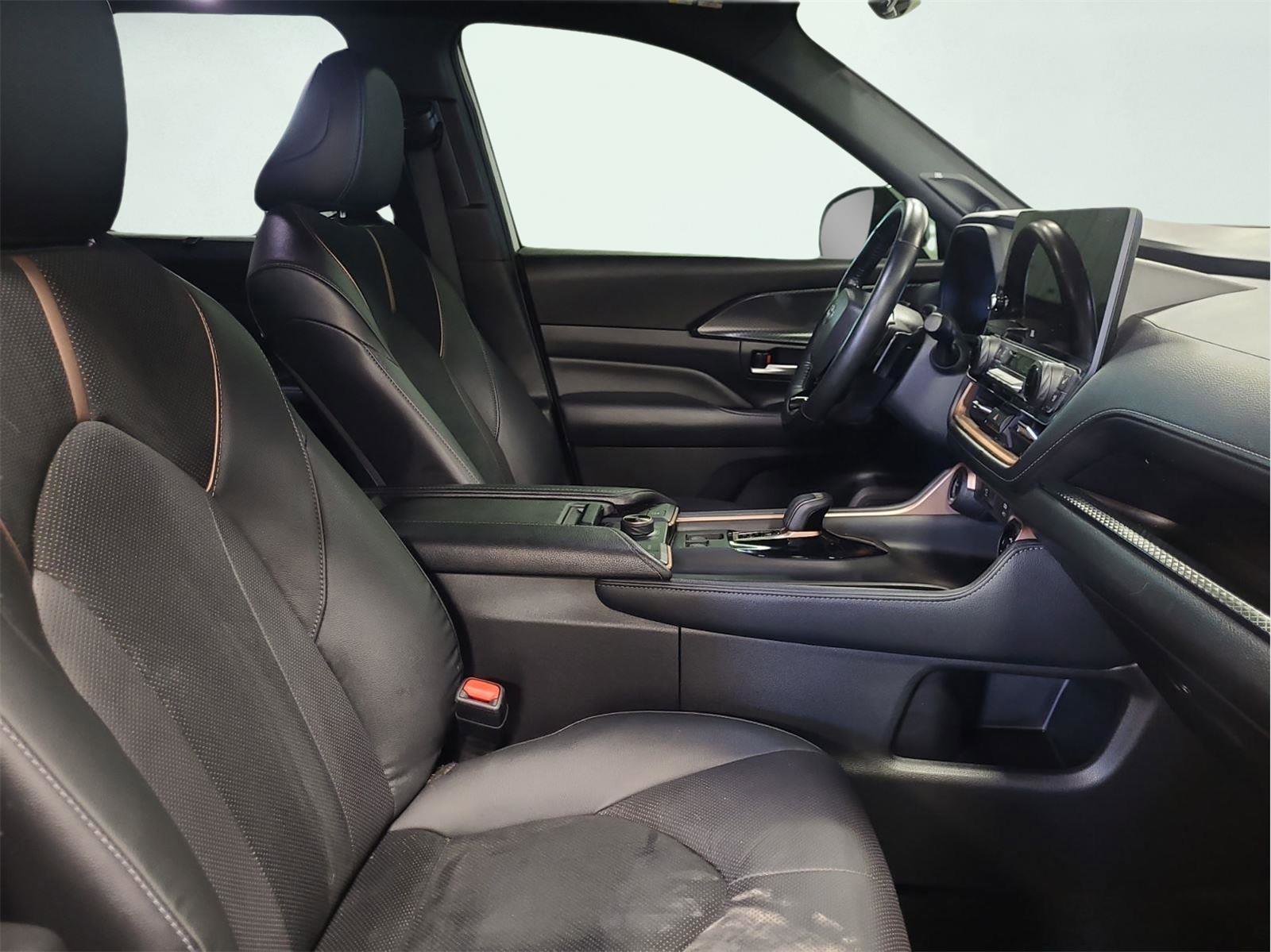 Used 2024 Toyota Grand Highlander MAX Platinum image 15