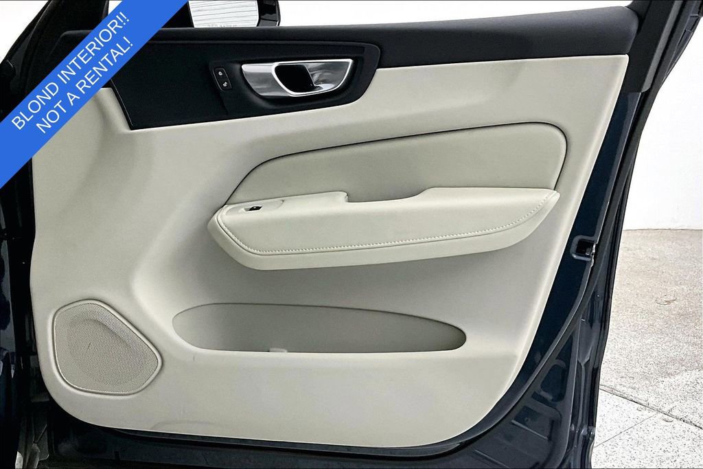Certified 2024 Volvo XC60 B5 Plus w/ Protection Package Premier image 25