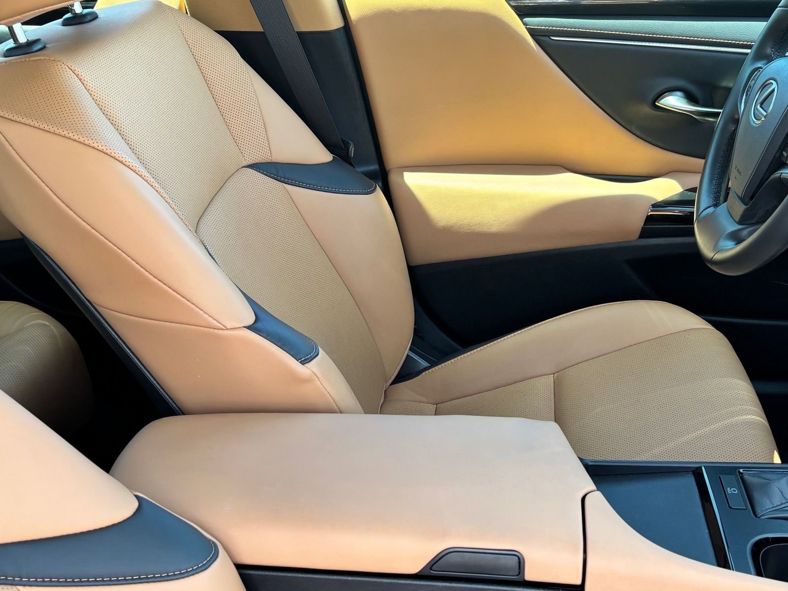 Used 2025 Lexus ES 350 FWD image 10