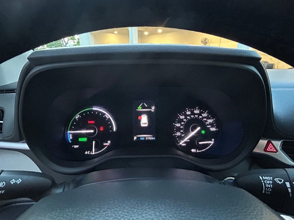 Used 2024 Toyota Sienna XLE image 40