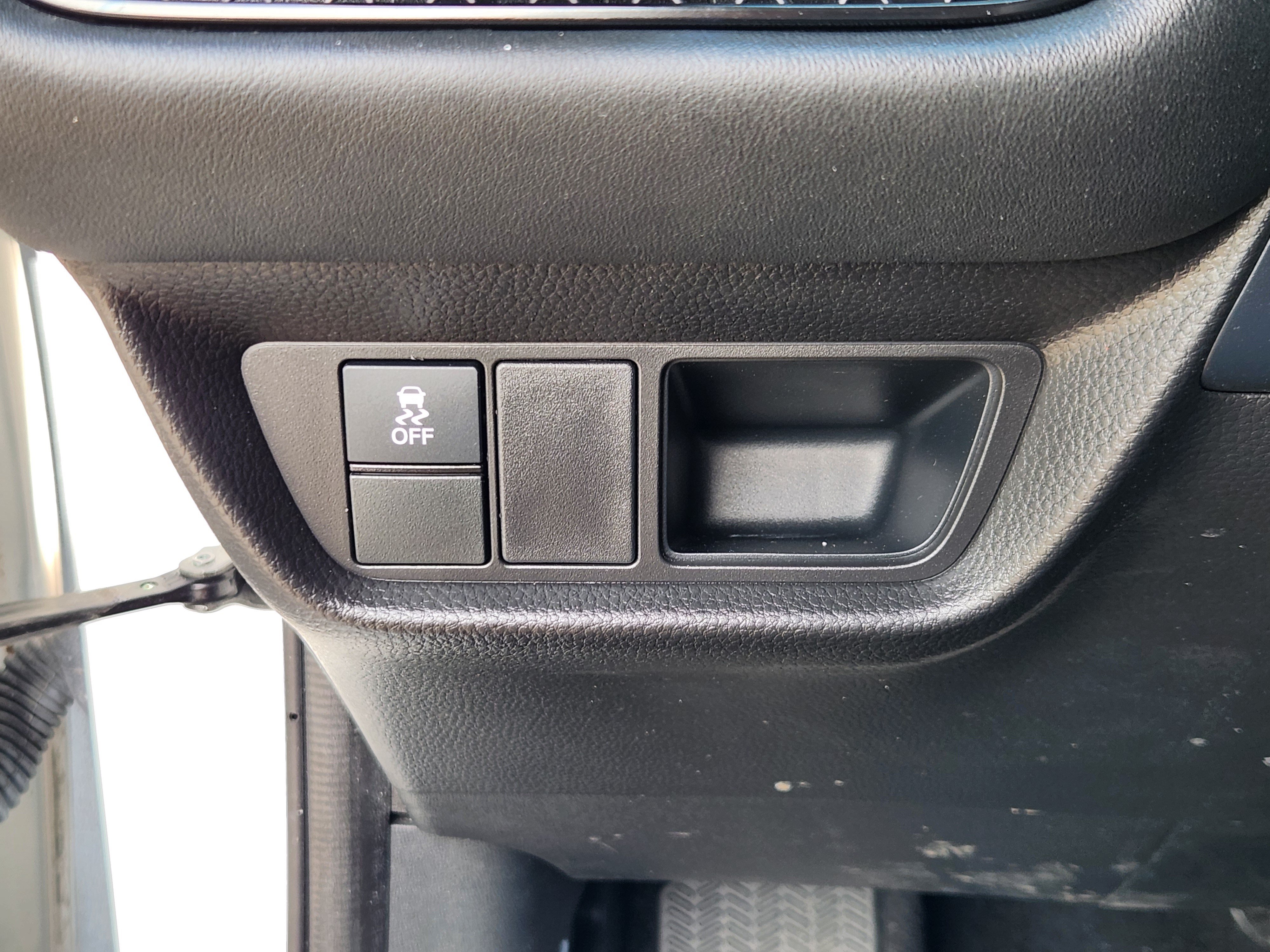 Certified 2024 Honda HR-V LX image 24