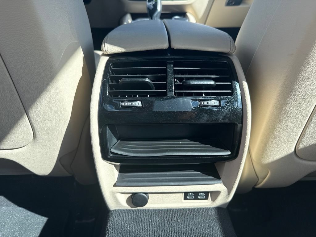 Used 2021 BMW 540i w/ Premium Package RWD image 25