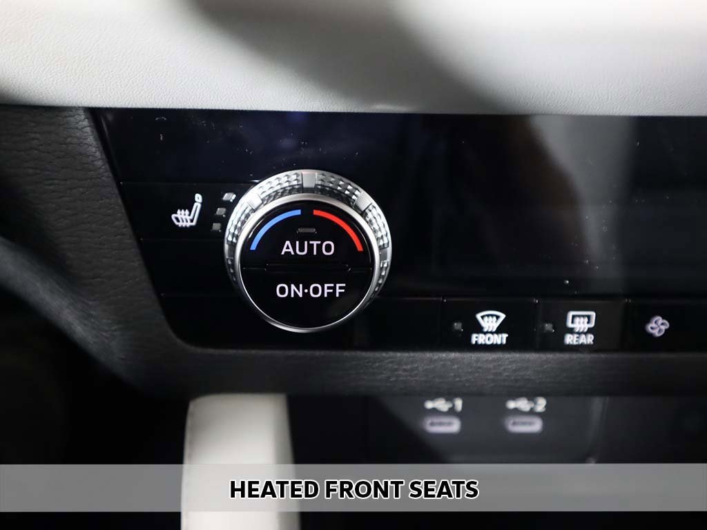 New 2025 Mitsubishi Outlander SE image 9