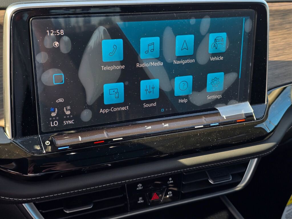 New 2025 Volkswagen Atlas SEL image 23