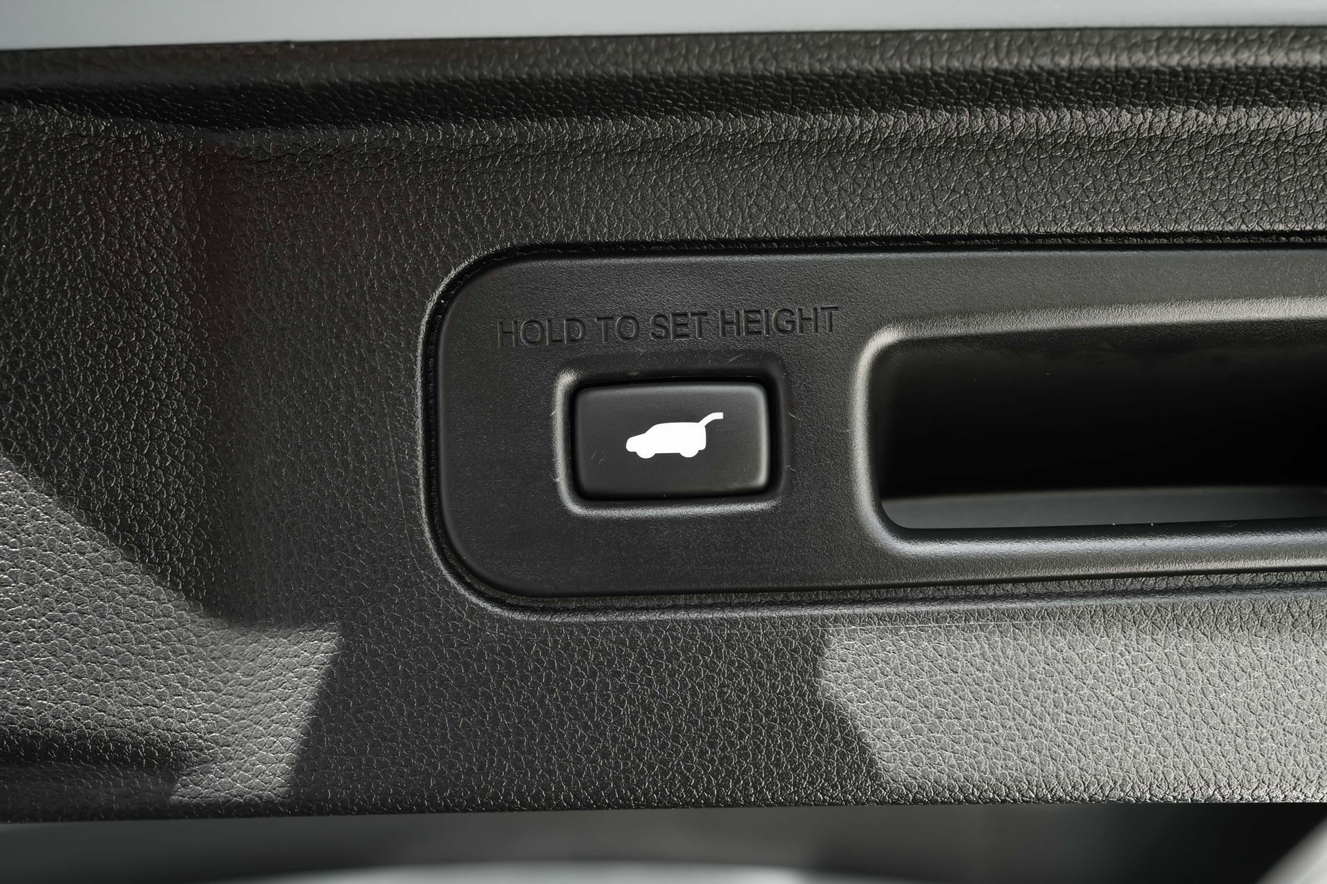 Used 2025 Honda Pilot Black Edition image 42