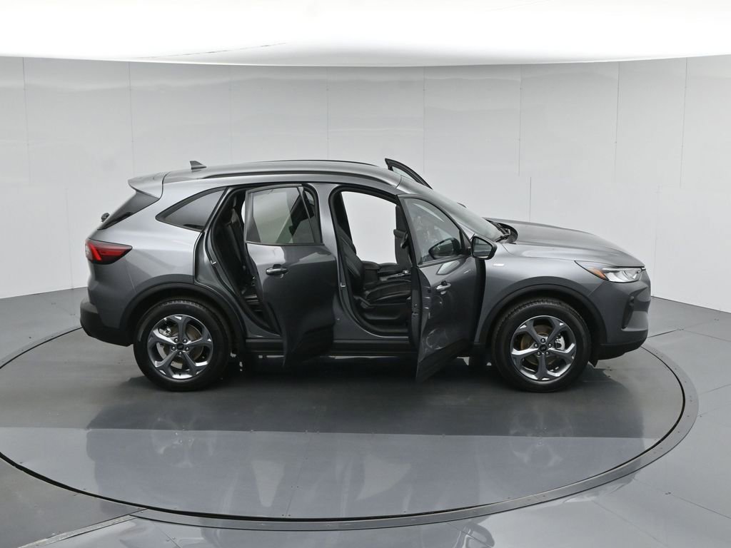 Certified 2025 Ford Escape ST-Line AWD/4WD image 42