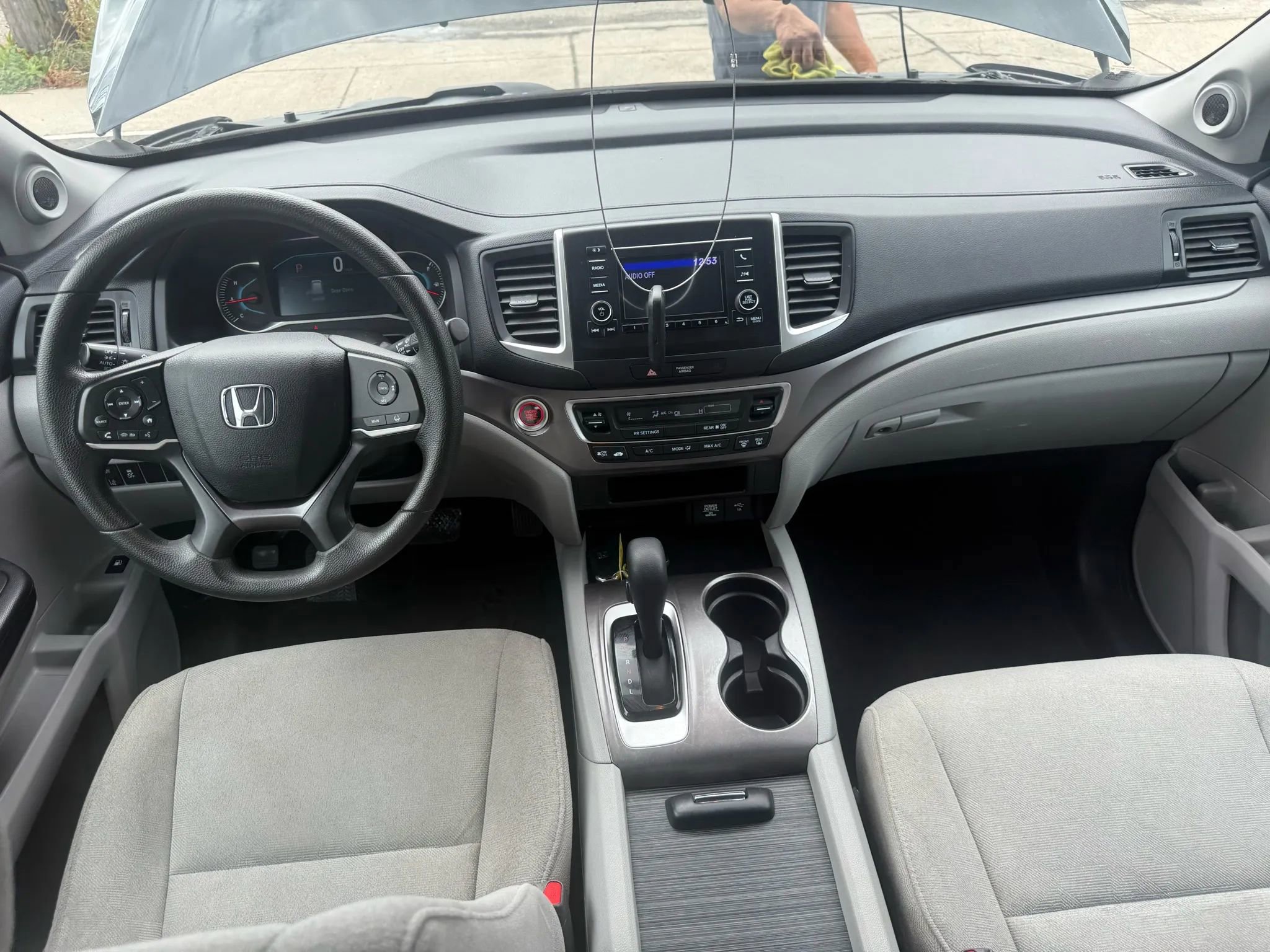 Used 2019 Honda Pilot LX image 17