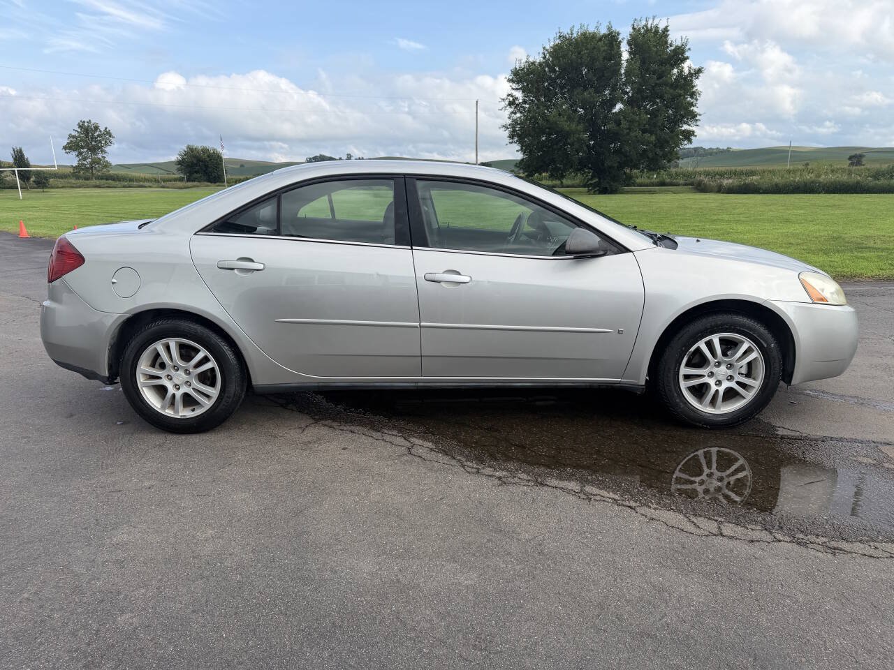 Used 2006 Pontiac G6 Sedan w/ Drivers Package FWD image 7