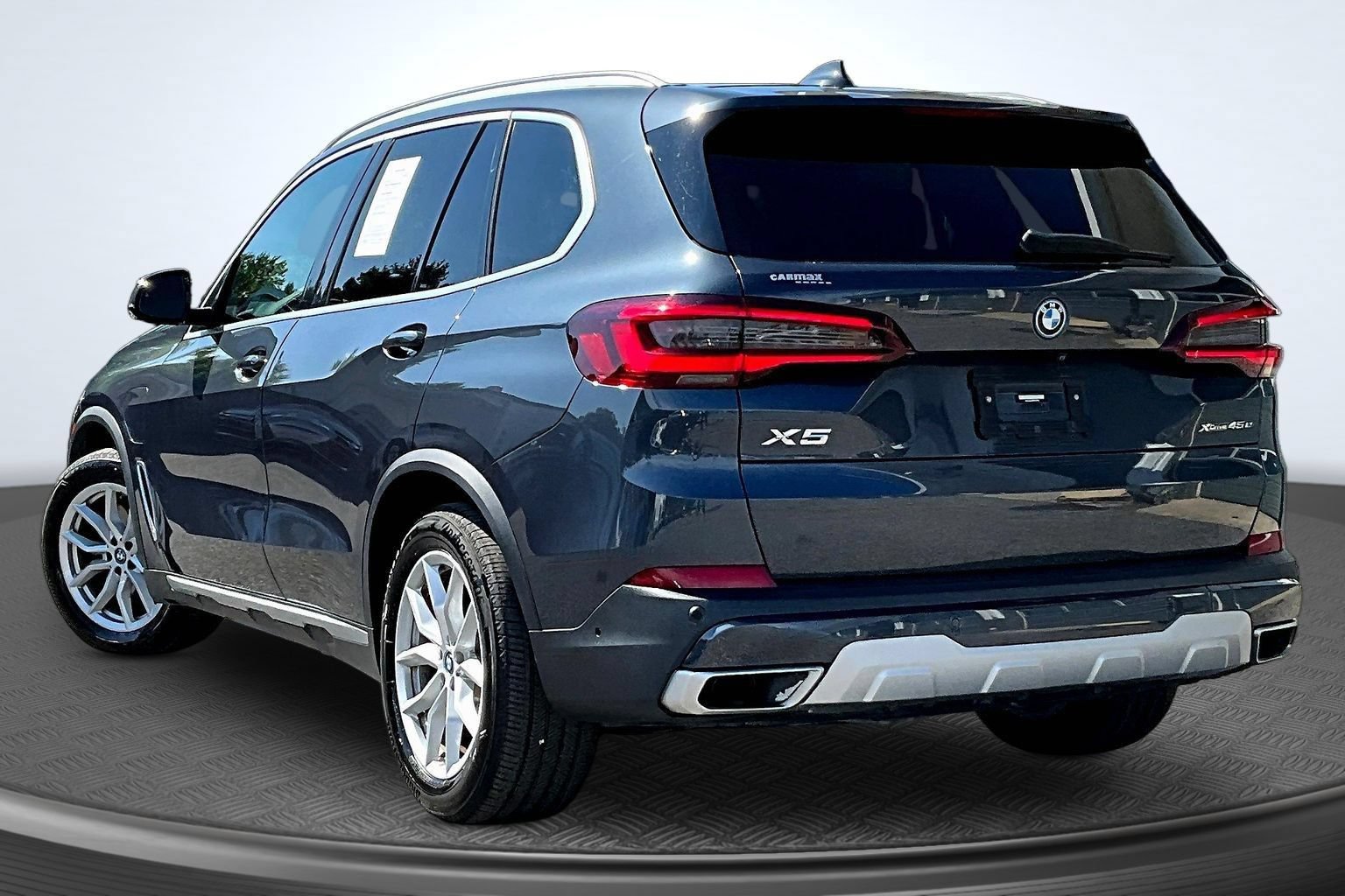 Used 2022 BMW X5 xDrive45e AWD/4WD image 3