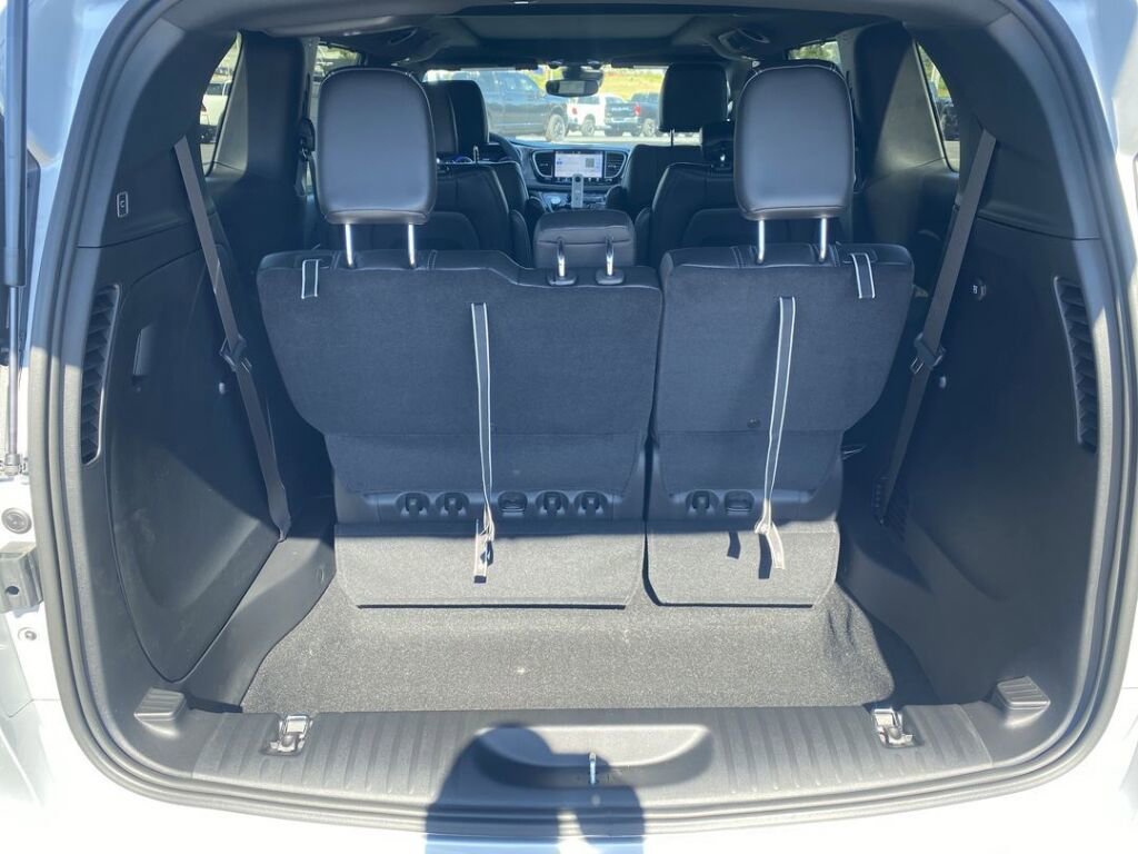 New 2026 Chrysler Pacifica Select image 25